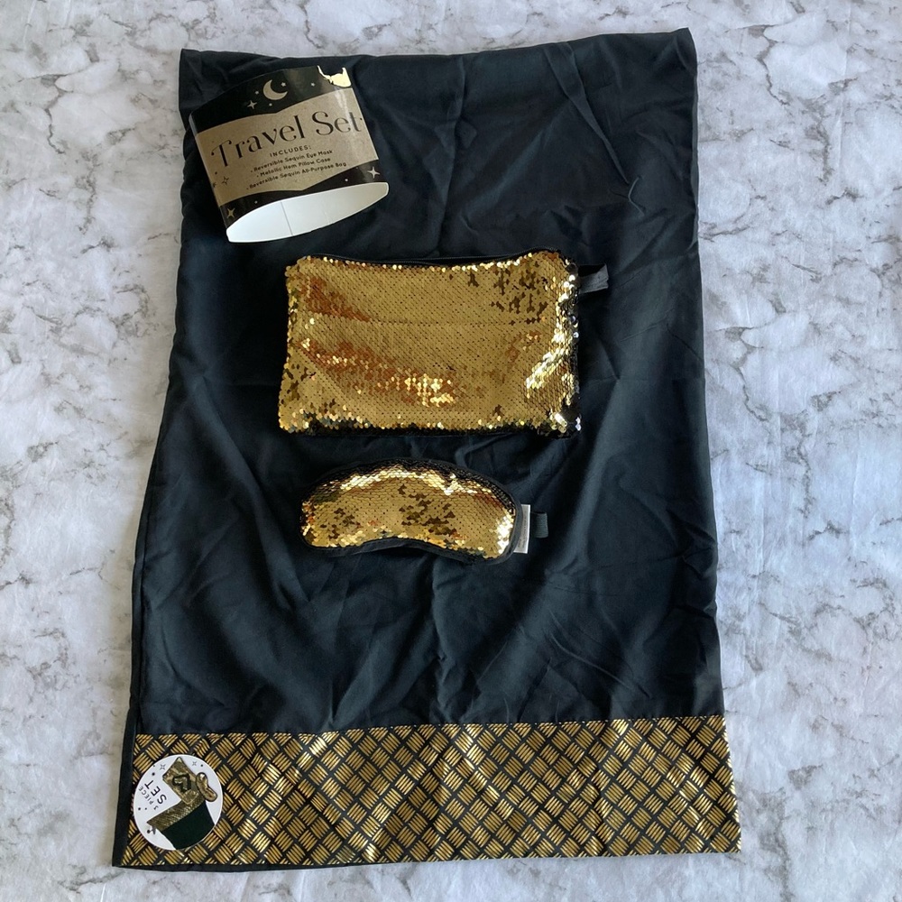 Travel sleep accessories set BNWT